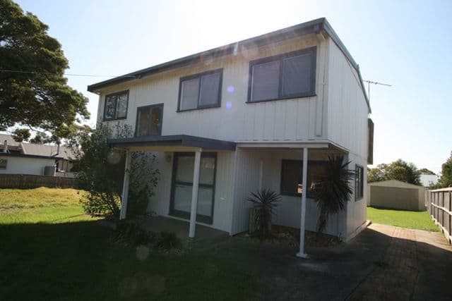 14 Hobsons Parade, COWES VIC 3922, Cowes - Image 1