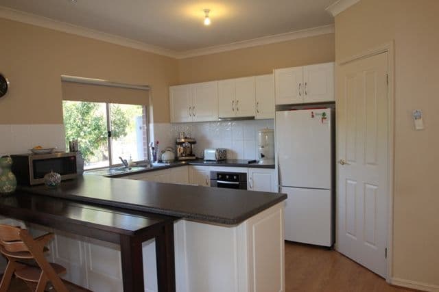 9 Rocky Glen Court, CLARE SA 5453, Clare - Thumbnail 5