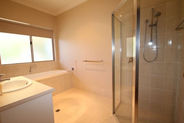 9 Rocky Glen Court, CLARE SA 5453, Clare - Thumbnail 4