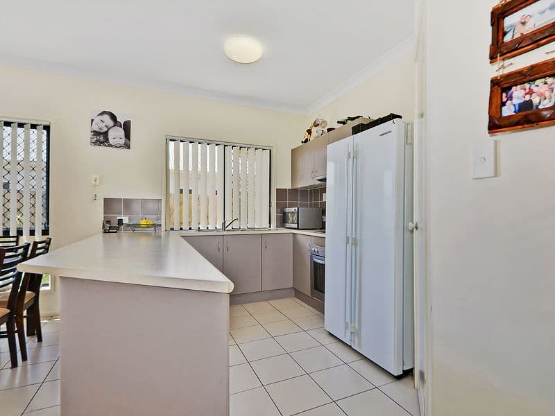 19 Staghorn Parade, NORTH LAKES QLD 4509, North Lakes - Thumbnail 5