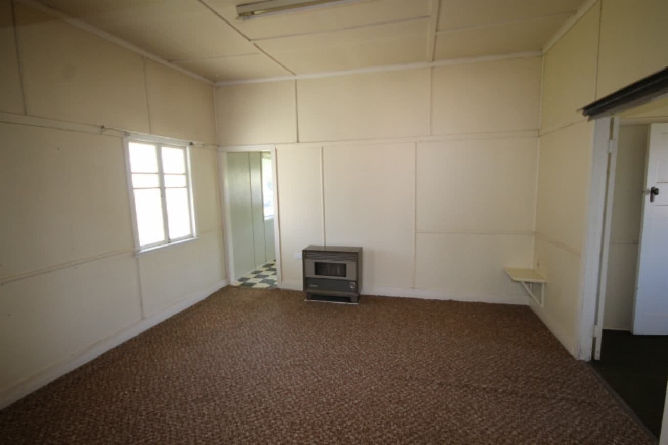 33 Myall Street, DALBY QLD 4405, Dalby - Thumbnail 4
