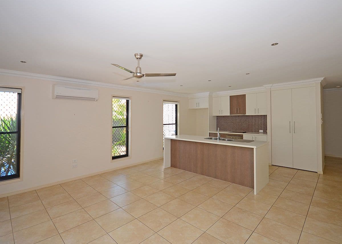 3 Bay Breeze Close, WONDUNNA QLD 4655, Wondunna - Thumbnail 2