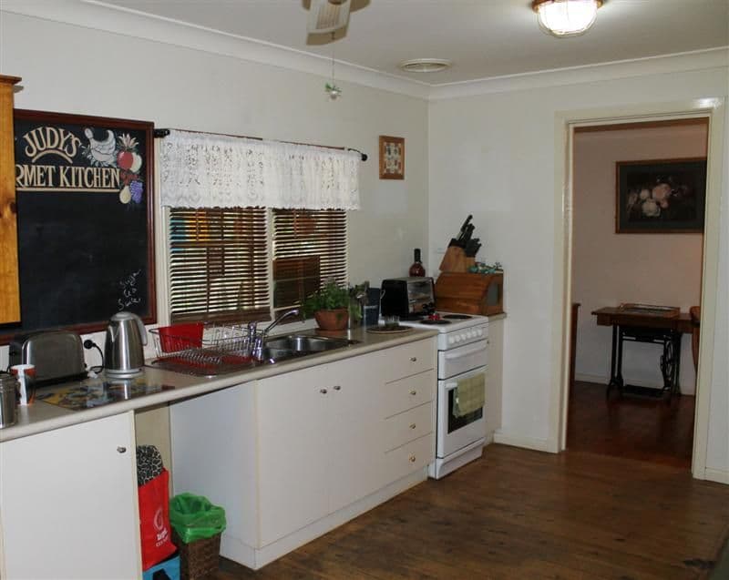 25 Hampden Street, DUBBO NSW 2830, Dubbo - Thumbnail 3