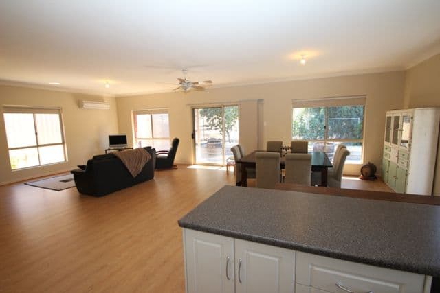 9 Rocky Glen Court, CLARE SA 5453, Clare - Thumbnail 3