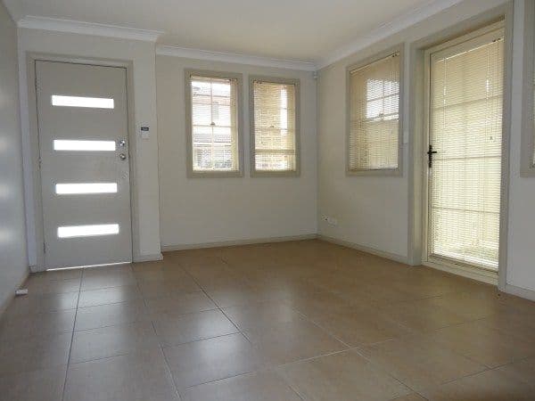 193 Newbridge Road, CHIPPING NORTON NSW 2170, Chipping Norton - Thumbnail 2