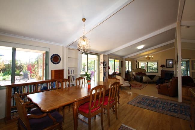 118 Ellendon Street, BUNGENDORE NSW 2621, Bungendore - Thumbnail 6