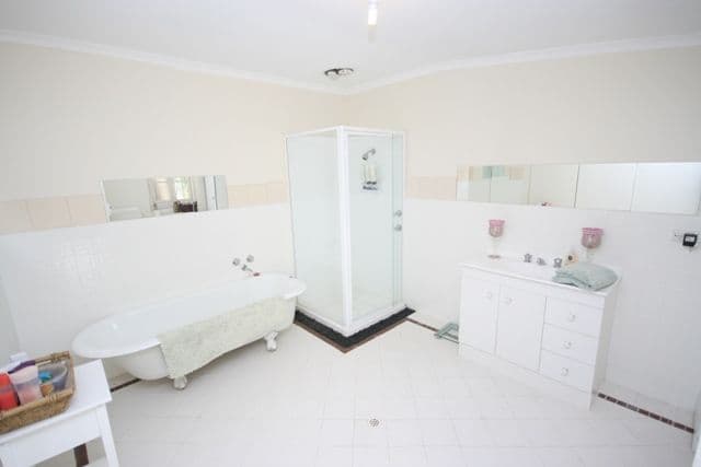 8 Young Street, BURRA SA 5417, Burra - Thumbnail 7