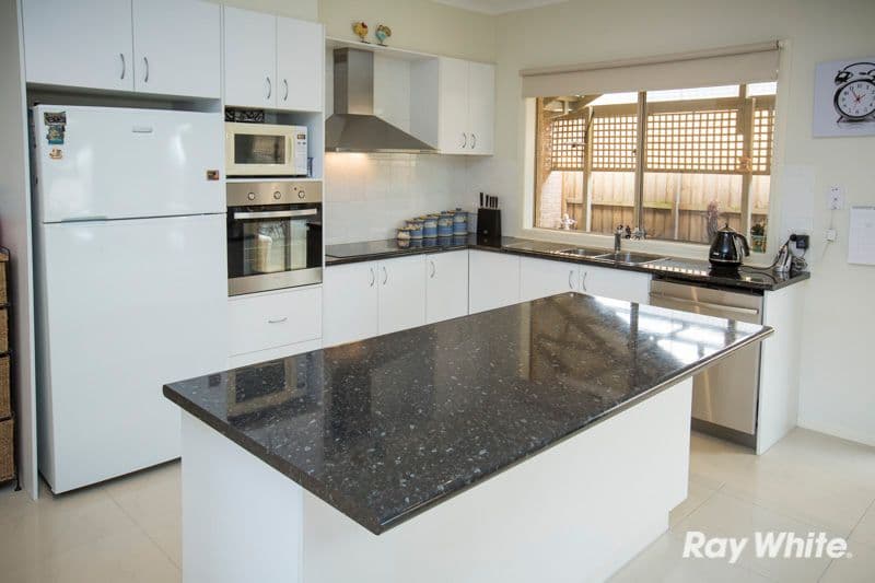 9 Supreme Close, KOO WEE RUP VIC 3981, Koo Wee Rup - Thumbnail 4
