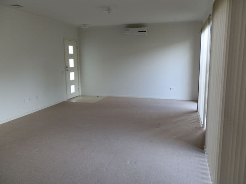 7 Newleaf Parade, BONNYRIGG NSW 2177, Bonnyrigg - Thumbnail 4