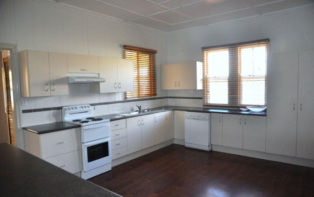255 Taylor Street, WILSONTON QLD 4350, Wilsonton - Thumbnail 3