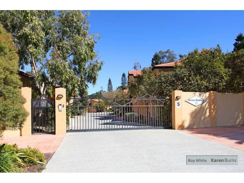 9 Pamela Place, KENMORE HILLS QLD 4069, Kenmore Hills - Thumbnail 2
