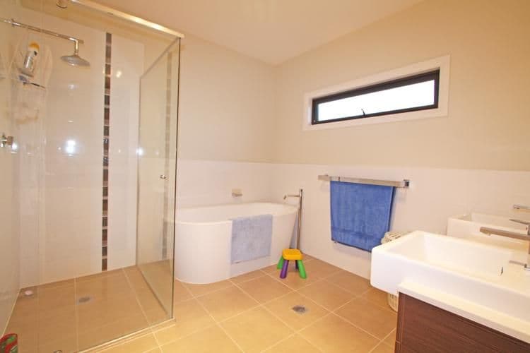 37 Molonglo Street, BUNGENDORE NSW 2621, Bungendore - Thumbnail 5