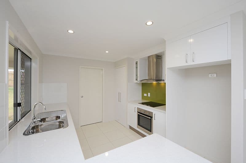 9 Florey Place, KIRKWOOD QLD 4680, Kirkwood - Thumbnail 2