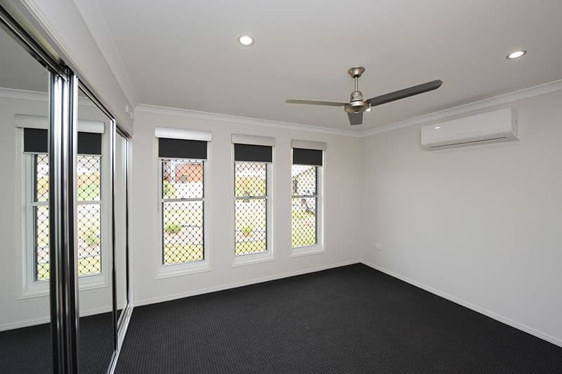 9 Florey Place, KIRKWOOD QLD 4680, Kirkwood - Thumbnail 6