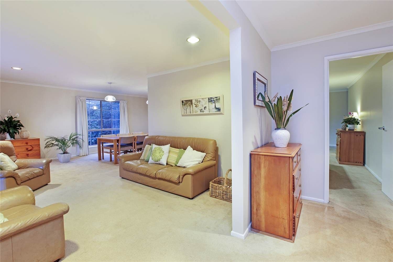 17 Brolga Crescent, WANDANA HEIGHTS VIC 3216, Wandana Heights - Thumbnail 2