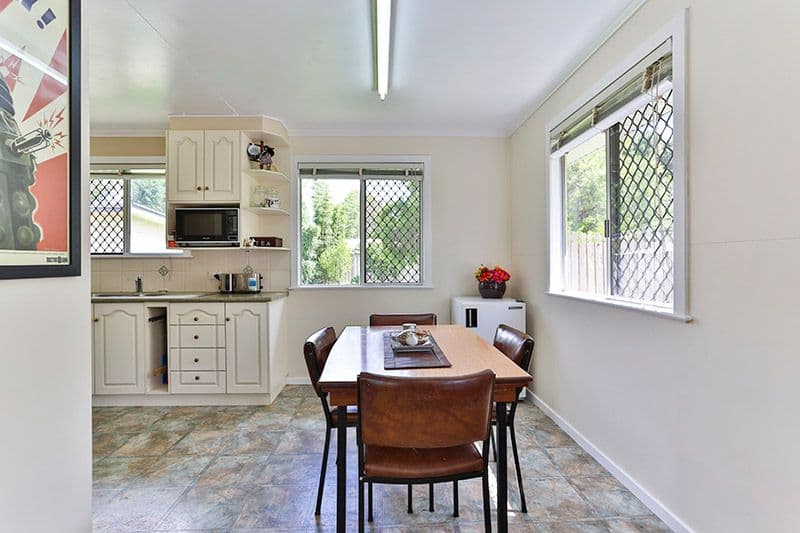 11 Brown Street, ROCKVILLE QLD 4350, Rockville - Thumbnail 6