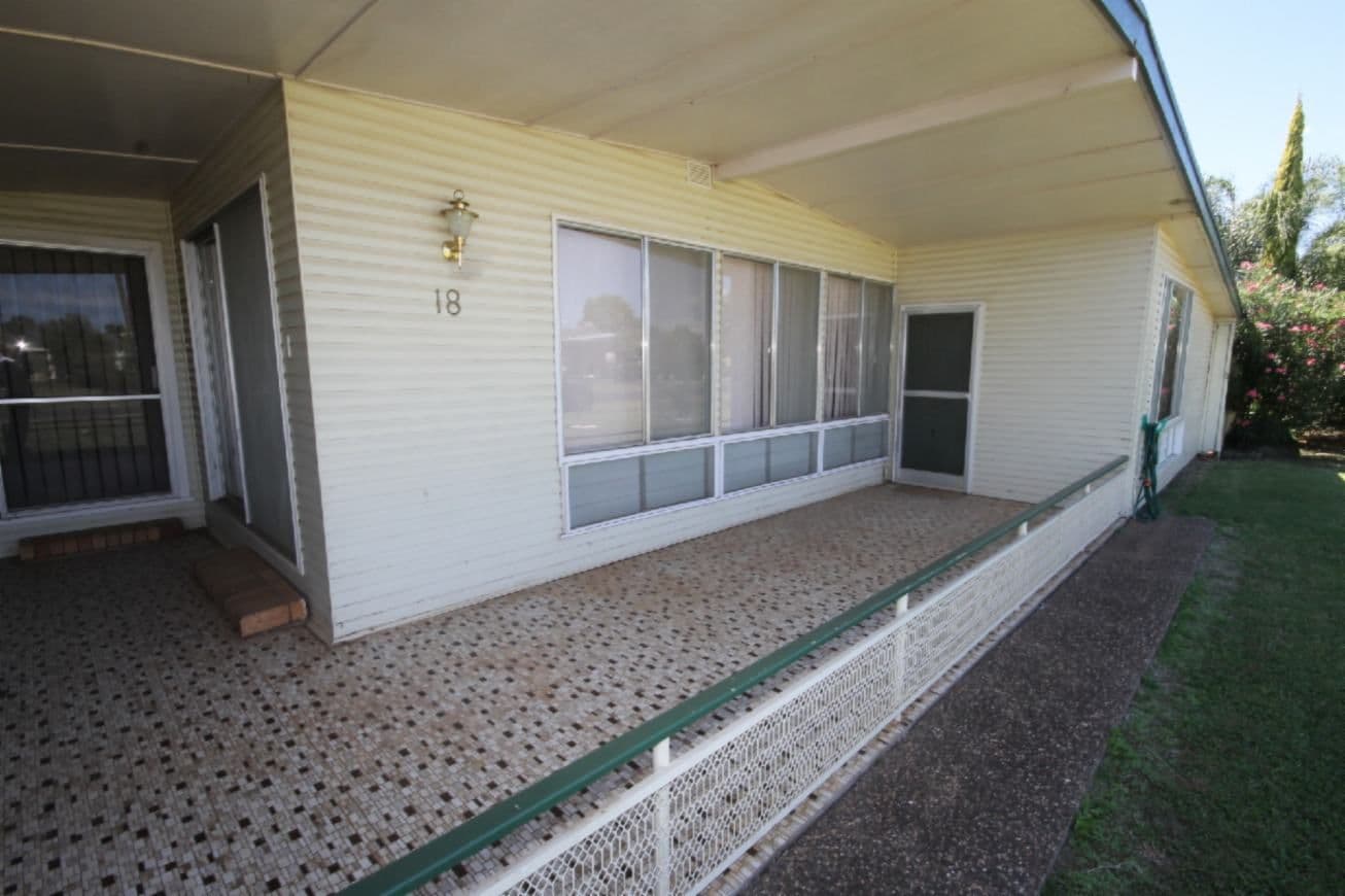 18 Hall Street, DALBY QLD 4405, Dalby - Thumbnail 2