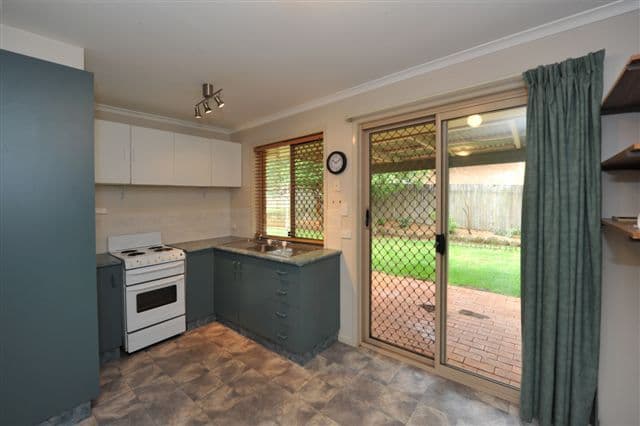 1 Hardy Court, WILSONTON QLD 4350, Wilsonton Heights - Thumbnail 4