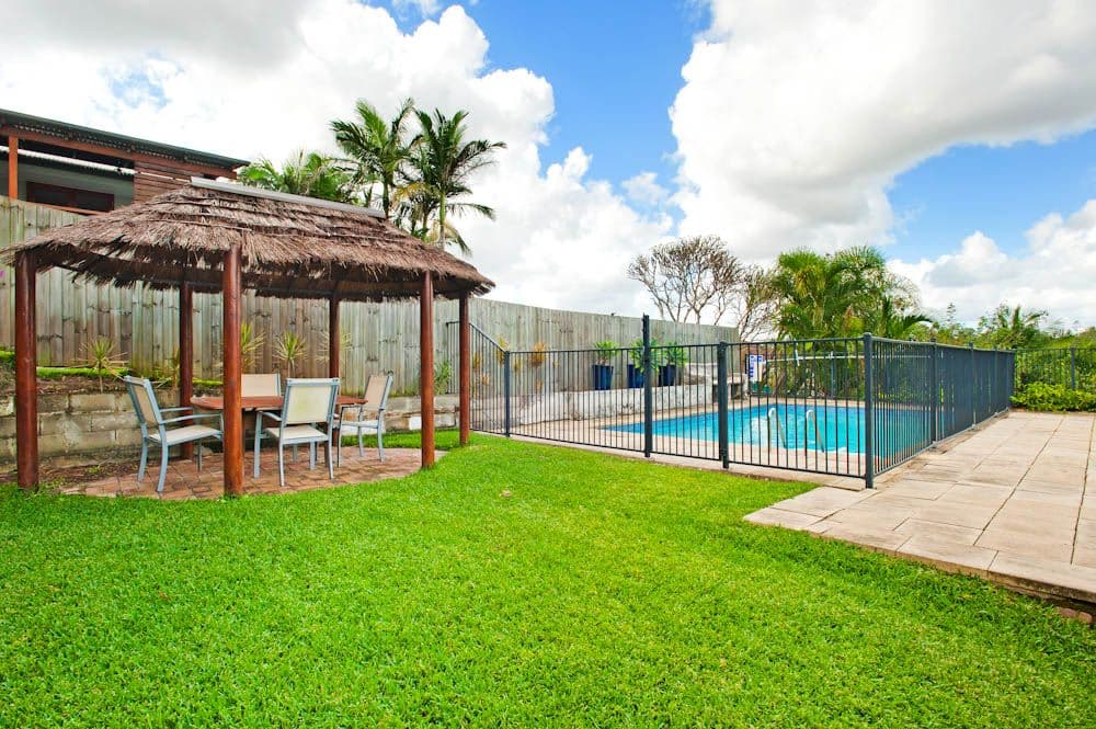 32 Hector Road, HOLLAND PARK QLD 4121, Holland Park - Thumbnail 2