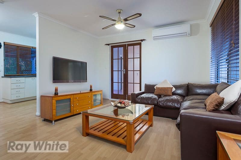 12 Caledonian Crescent, ALEXANDRA HILLS QLD 4161, Alexandra Hills - Thumbnail 2