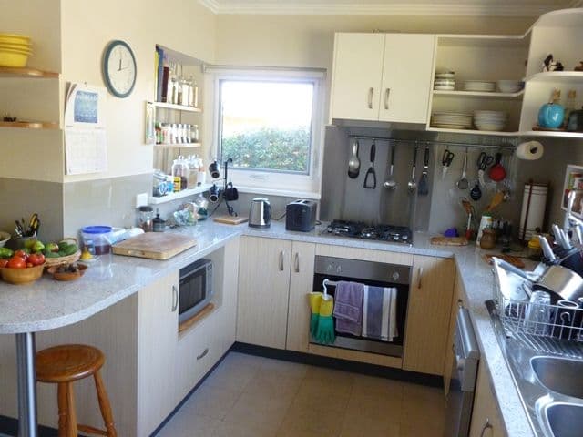 16 Broadview Crescent, TREVALLYN TAS 7250, Trevallyn - Thumbnail 2