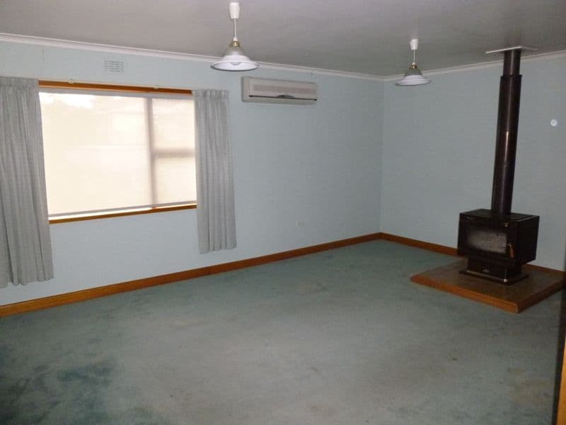 234A Derwent Avenue, LINDISFARNE TAS 7015, Lindisfarne - Thumbnail 2