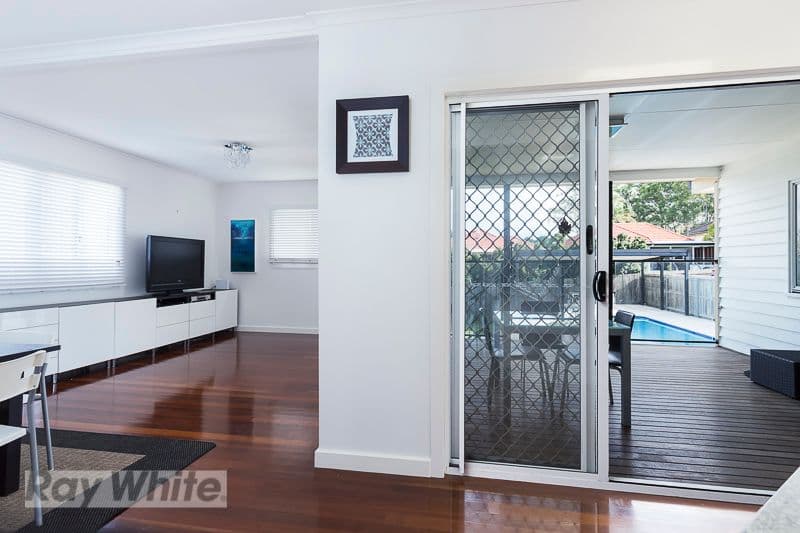 13 Arrowsmith Street, CAMP HILL QLD 4152, Camp Hill - Thumbnail 7
