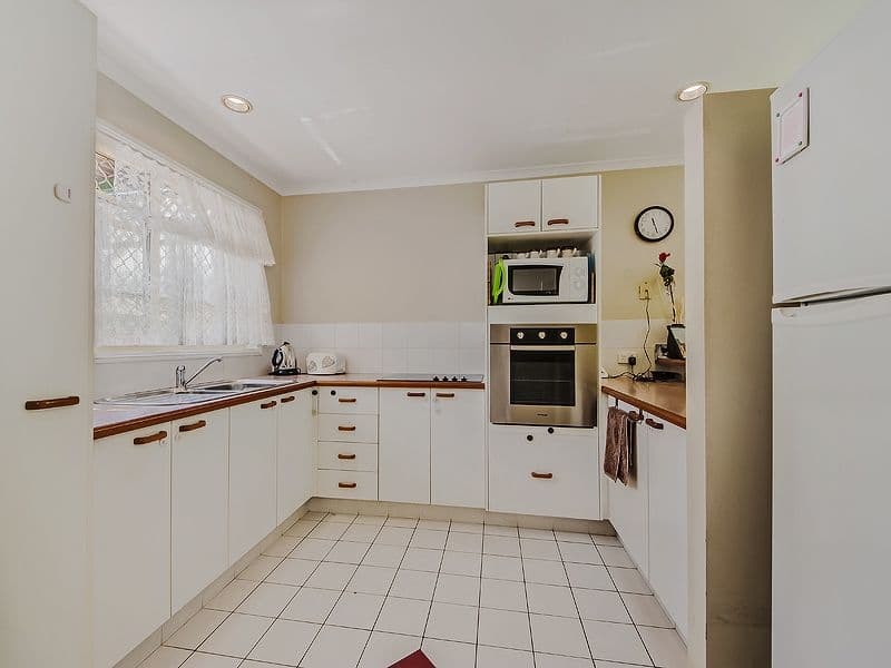 151 Pappas Way, CARRARA QLD 4211, Carrara - Thumbnail 3