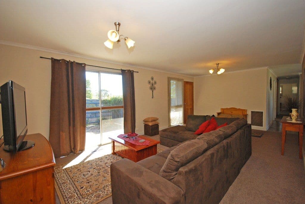 138 Mansfield Avenue, MOUNT CLEAR  Victoria  3350, Australia, Mount Clear - Thumbnail 3