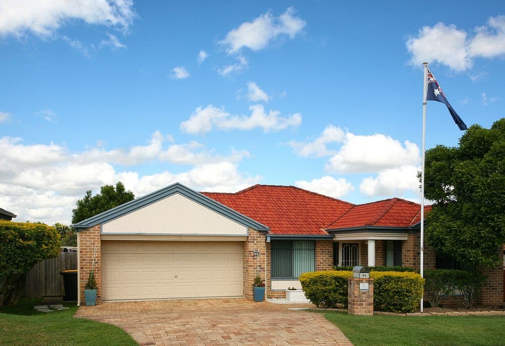 34 Samarinda Street, TINGALPA QLD 4173, Tingalpa - Image 1