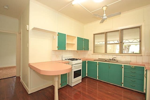 18 Orchard Street, EASTERN HEIGHTS QLD 4305, Eastern Heights - Thumbnail 4