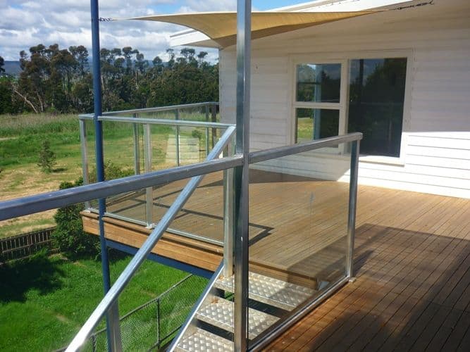 128  West Tamar Road, TREVALLYN TAS 7250, Trevallyn - Thumbnail 2