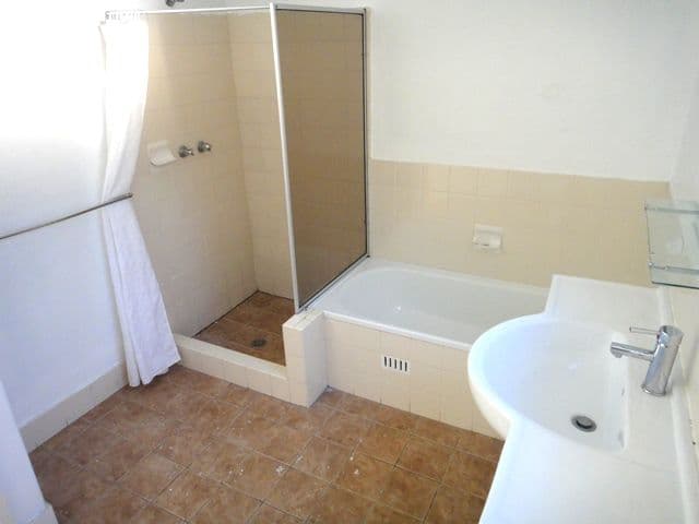 2b/32 Marshall Street, FARRER ACT 2607, Farrer - Thumbnail 2