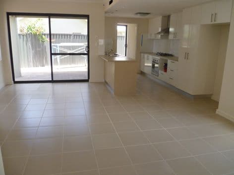 Unit 1/35 Harman Place, AVELEY WA 6069, Aveley - Thumbnail 3