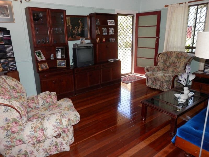 28 Ferrett Street, SADLIERS CROSSING QLD 4305, Sadliers Crossing - Thumbnail 3