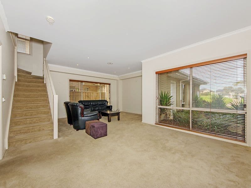 17 Lowess Lane, POINT COOK VIC 3030, Point Cook - Thumbnail 5