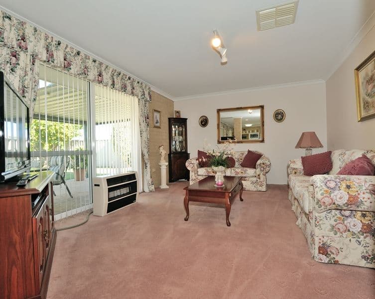 115 The Avenue, WARNBRO WA 6169, Warnbro - Thumbnail 2