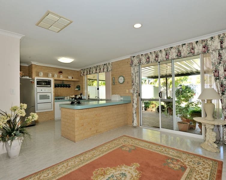 115 The Avenue, WARNBRO WA 6169, Warnbro - Thumbnail 3