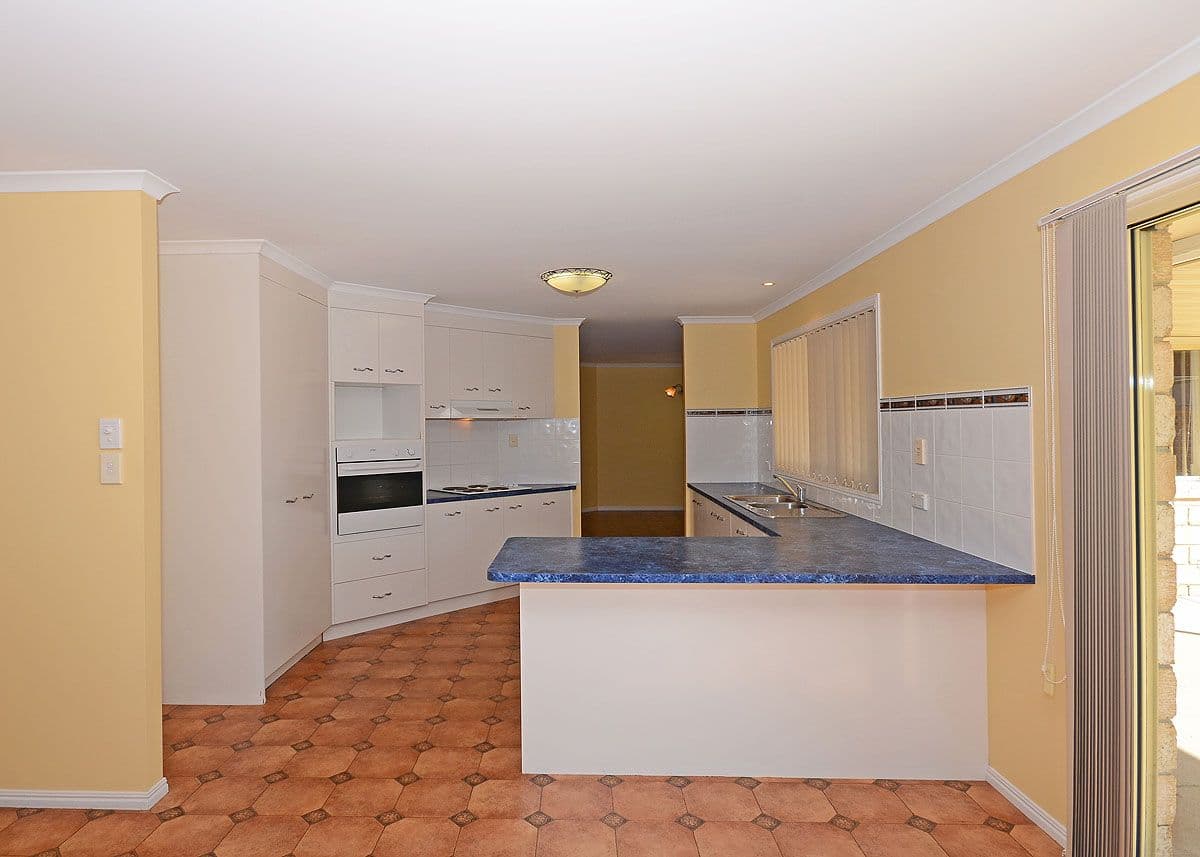 5 Sharyn Court, POINT VERNON QLD 4655, Point Vernon - Thumbnail 7