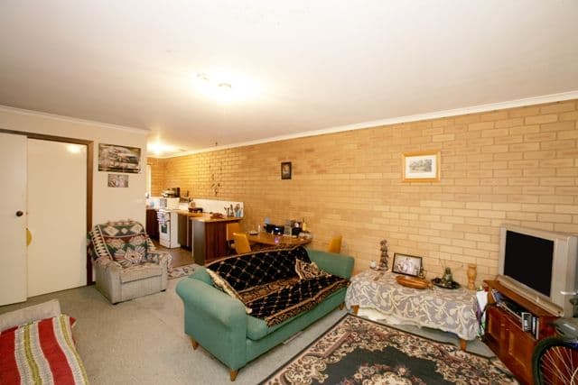 6 Kokoda Street, ASHMONT NSW 2650, Ashmont - Thumbnail 2