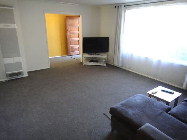 59 Fincham Crescent, WANNIASSA ACT 2903, Wanniassa - Thumbnail 2