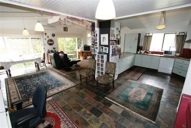 15 Terry Crescent, WIMBLEDON HEIGHTS VIC 3922, Wimbledon Heights - Thumbnail 2
