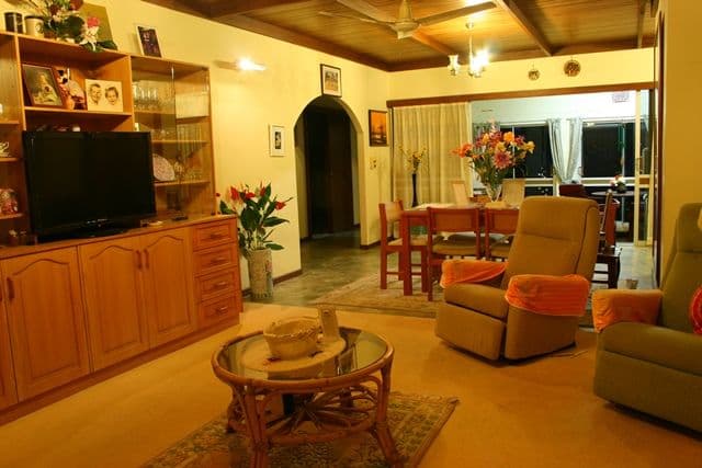 5 Bottlebrush Street, MOOROOBOOL QLD 4870, Mooroobool - Thumbnail 4