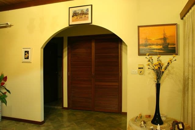 5 Bottlebrush Street, MOOROOBOOL QLD 4870, Mooroobool - Thumbnail 8