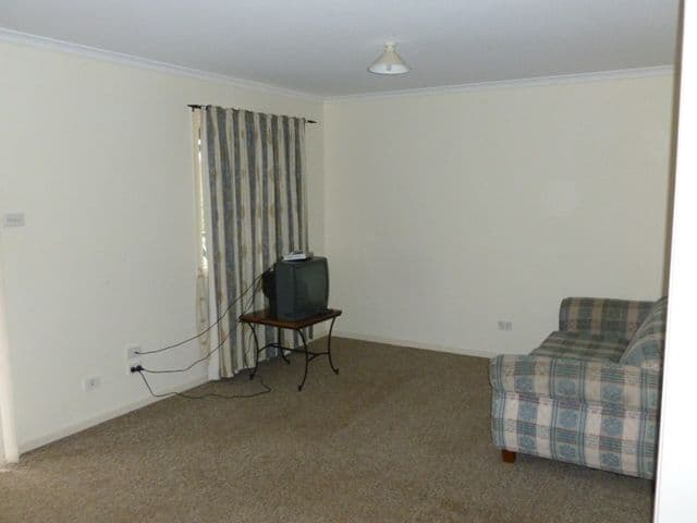 342 Main North Road, CLARE SA 5453, Clare - Thumbnail 2
