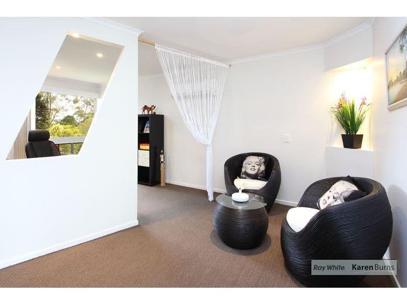 6 Kiandra Street, CHAPEL HILL QLD 4069, Chapel Hill - Thumbnail 6