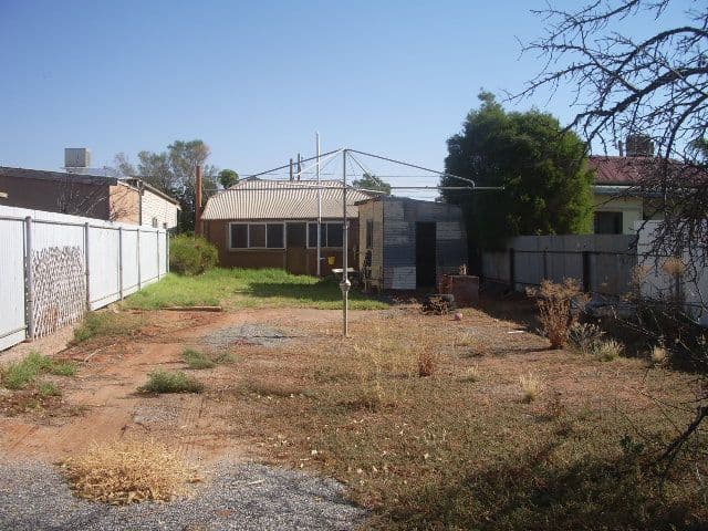 419 Lane Street, BROKEN HILL NSW 2880, Broken Hill - Thumbnail 4