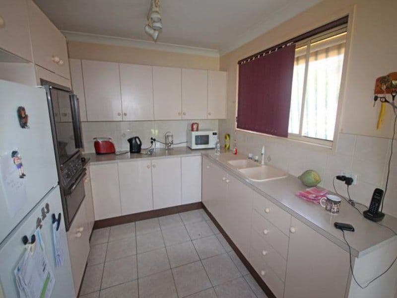 19 Wareemba Street, SCONE NSW 2337, Scone - Thumbnail 4