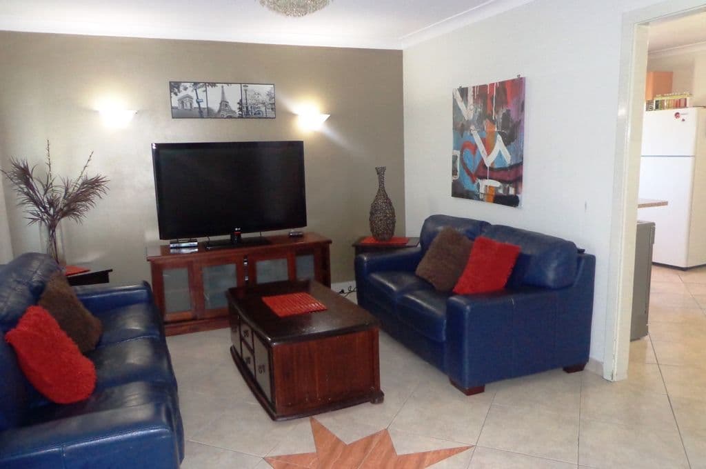 19 Baudin Crescent, FAIRFIELD WEST NSW 2165, Fairfield West - Thumbnail 2