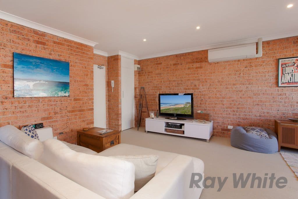 70-72 Frederick Street, MEREWETHER NSW 2291, Merewether - Thumbnail 2
